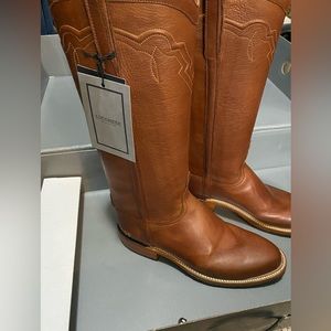 LADIES LOW TOP SNAKE BOOT KING RANCH® EDITION- New with tags. Size 9 1/2